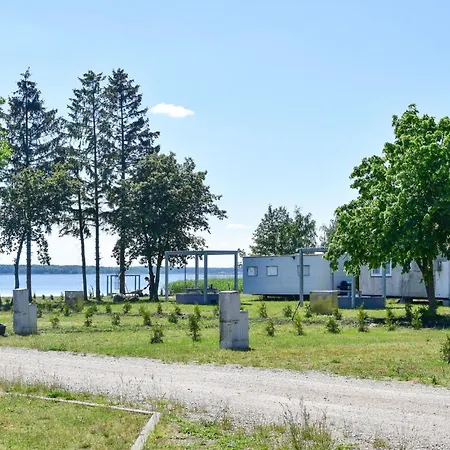 Tatil Evi Awesome In Nowe Warpno